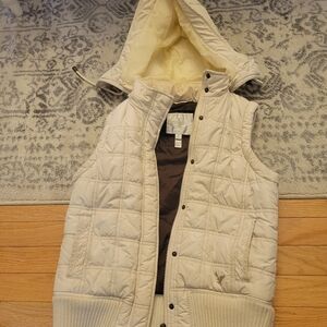 American Eagle Outfitters Cream Quilted Vest